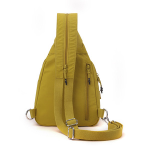 Nueva mochila de lona lavada a la moda para mujer, bolso de pecho ligero y sencillo, bolso de viaje versátil para primavera, bolso de viaje de 10-25L - Product Image 4