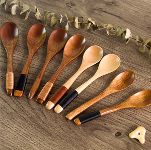 Cuillère en bois naturelle miniature de 12,5 cm à 14 cm - Product Image 3