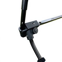 Tabouret pliant carré vert en maille fine, chaise de camping portable moderne en tissu Oxford avec cadre en aluminium pour l'extérieur