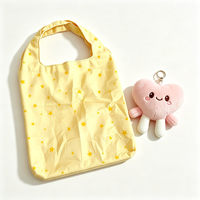 Porte-clés en peluche en forme de cœur en gros avec sac en peluche portable réutilisable, sac de courses jaune personnalisé avec porte-clés en peluche