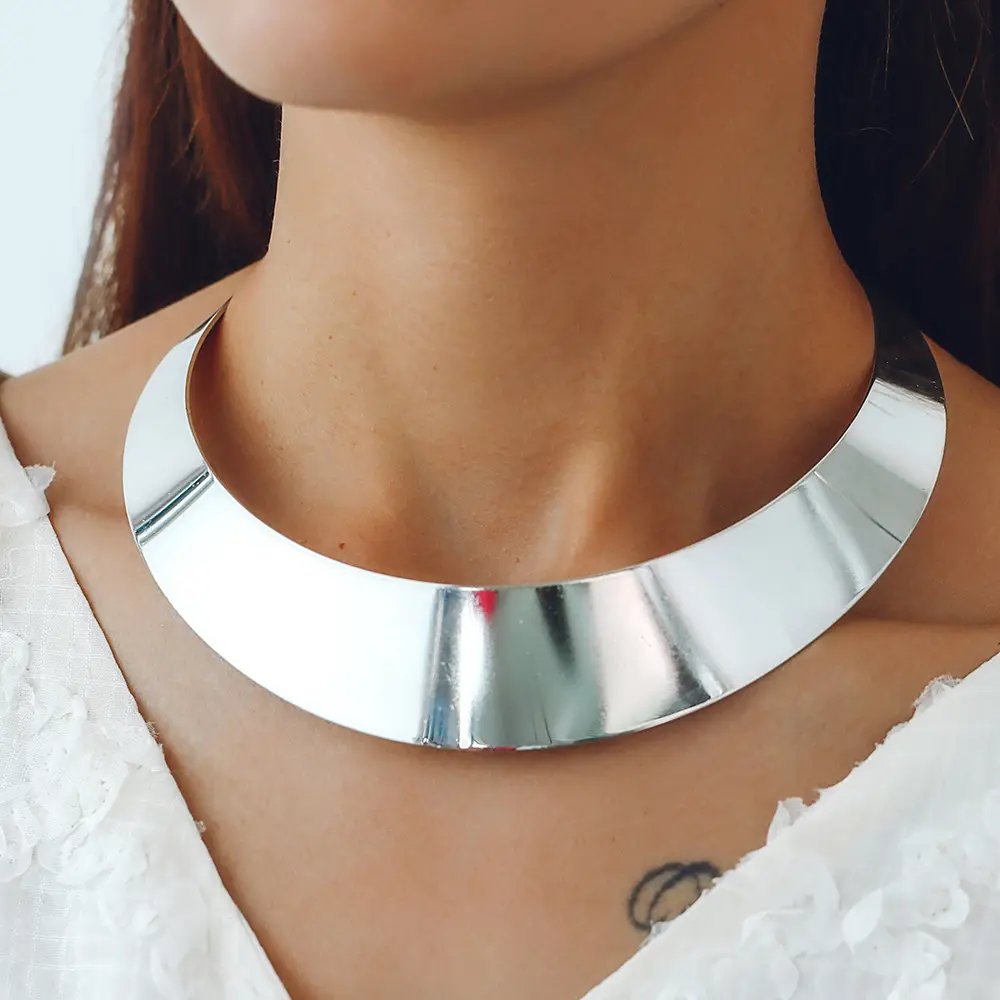 Übertriebener Metalldraht Drehmomente Choker-Halsband Damenkragen Punk Goldfarbe breite glatte Kette Schmuck Bijoux Steampunk