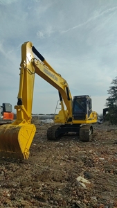 Excavatrice Komatsu PC200 d'occasion en bon état Origine Japon à vendre avec prix d'usine-Composants de la boîte de vitesses du moteur inclus - Product Image 5