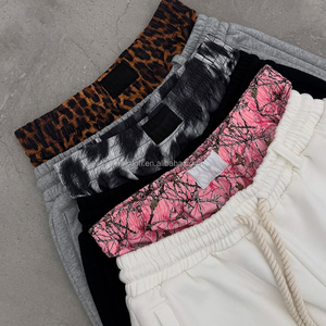 कस्टम कैमो परेशान कढ़ाई 100% सूती पुरुष डिजाइनर ग्रीष्मकालीन आकस्मिक डबल कमर बैगी पसीने की शॉर्ट्स - Product Image 1