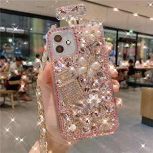 <span class=keywords><strong>Coque</strong></span> de téléphone de luxe en cristal et diamant avec cordon pour <span class=keywords><strong>iPhone</strong></span> 17 Pro Max, compatible également avec <span class=keywords><strong>iPhone</strong></span> 16, 15, 14, <span class=keywords><strong>13</strong></span> Pro Max - Product Image 4