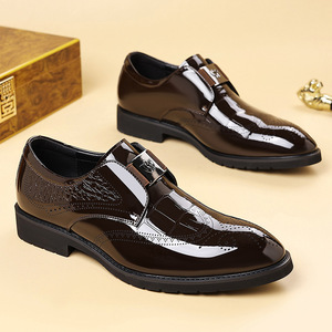 Mocasines de charol para hombre, negros, con punta, formales, de negocios, con cierre de un tirón, para las cuatro estaciones - Product Image 2