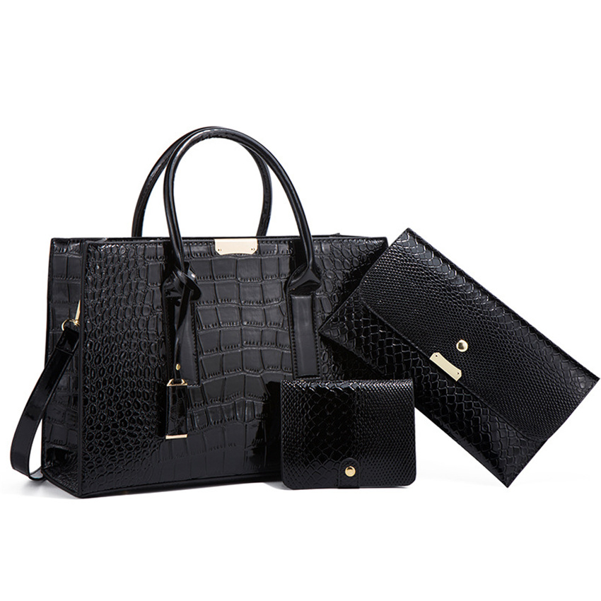 Lote de carteras/bolsos de diseñador - GO LIQUIDATOR