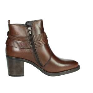 Botines de Mujer Cinzia Soft Marrón IS380527 de Cuero con Hebilla y Tacón Estilo Chukka - Product Image 3