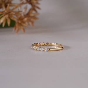 Elegante Anillo de Eternidad con Baño de Oro y Estilo Diamante para Mujer, Joyería Fina y Minimalista para Uso Diario, Regalo de Compromiso - Product Image 6