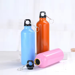 Bouteille d'eau sport recyclée 500 ml personnalisable avec logo, à paroi simple, avec couvercle et bouchon à vis mousqueton pour le voyage et la randonnée - Product Image 3