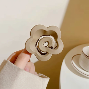 Vendita calda Trending moda bambini decorazioni per capelli semplice fiocco acrilico cuore perle strass clip per capelli all'ingrosso PC materiali - Product Image 2