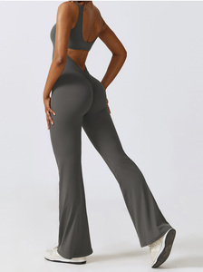Combishort pour femmes Pantalon évasé Vêtements d'entraînement de gymnastique Vêtements d'activité Combinaison de yoga et de fitness - Product Image 4