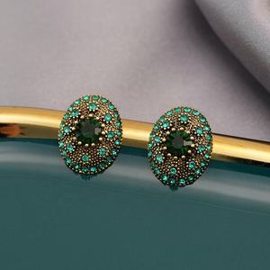 Boucles d'oreilles rétro en zircon vert, style européen américain français, luxe léger, style antique haut de gamme, tendance, vente en gros - Product Image 5