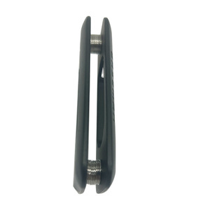 Porte-clés en fibre de carbone, pièce 0037, usinage CNC de précision, pour usage en villa - Product Image 2
