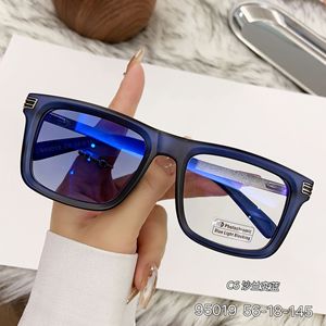 Lunettes de soleil carrées ZS-95019 pour hommes, verres PC noirs, protection UV400, classe 2, monture en métal, design tendance - Product Image 2