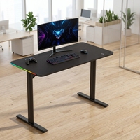 Bureau debout moderne en fer, bois et fibre de carbone avec bande LED RGB, crochet ergonomique pour casque et porte-gobelet, pré-assemblé pour