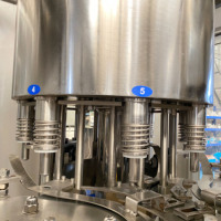 Machine de remplissage à chaud pour bouteilles PET de thé et de boissons 2000BPH, monobloc 3 en 1, remplisseur RCGF pour ligne de production de jus, de thé et de boissons