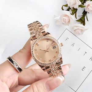 Reloj de Cuarzo Plateado Elegante para Mujer, Bisel con Incrustaciones de Diamantes de Imitación, Marcadores de Hora con Diamantes, Correa de Acero Inoxidable, Diseño Antiguo de Dibujos Animados, 38 mm - Product Image 4