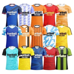 Camiseta de Fútbol Retro del Real Madrid al por Mayor, Temporada 25/26, Ropa de Fútbol, Camisas de España - Product Image 1