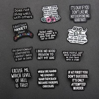 Pin de esmalte sarcástico de humor negro en inglés, insignias llamativas con frases picantes, accesorios