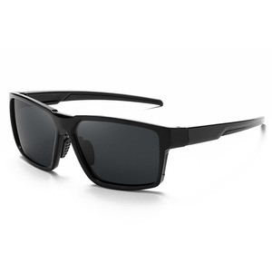 Lunettes de soleil polarisées Greyjack, monture noire, verres TAC, protection UV400 pour le cyclisme, la pêche et les activités de plein air - Product Image 6