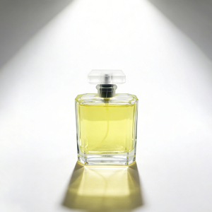 Eau de Parfum Unisex Premium de 100 ml – Elegante Botella Cuadrada de Vidrio, Aroma Floral Duradero, Portátil para Uso Diario o para Regalo - Product Image 2