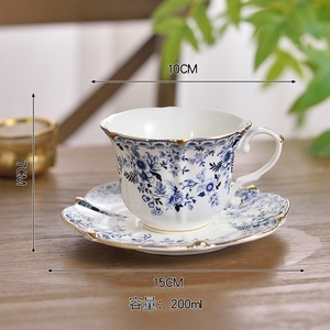 Tazas y Platillos de Espresso de Porcelana Azul y Blanca Británica de Lujo de 200 ml con Borde Dorado para el Té de la Tarde - Product Image 5