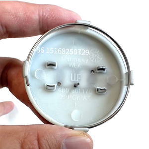 Couvercle central <span class=keywords><strong>de</strong></span> <span class=keywords><strong>roue</strong></span> <span class=keywords><strong>de</strong></span> voiture 60mm / 61mm / 68mm/ 69mm adapté au capuchon <span class=keywords><strong>de</strong></span> moyeu <span class=keywords><strong>Audi</strong></span> Q2 Q3 Q5 Q6 Q7 Q8 A1 A2 A3 <span class=keywords><strong>A4</strong></span> A5 A6 A7 A8 TT - Product Image 3