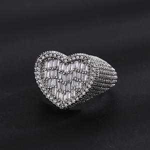 Nouvelle marque - Bague en acier inoxydable anti-allergie avec pierre précieuse en forme de cœur pour femmes - Luxe - Product Image 5