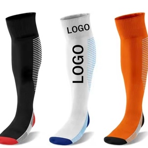 Chaussettes confortables antidérapantes pour homme, idéales pour la course et la détente au printemps, avec logo sport classique sur le dessous – Chaussettes abordables du fabricant - Product Image 1