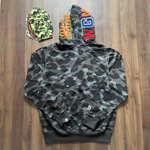 Hoodies Bapees de qualité supérieure pour hommes, style streetwear, avec impression en relief et effet déchiré, en coton et denim, vêtements de créateur - Product Image 4
