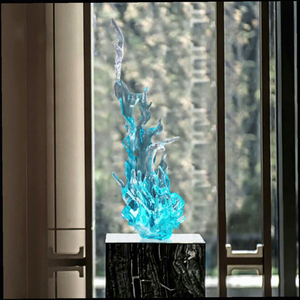 Sculpture abstraite en forme de vague, effet d'eau bleue transparente, 480x350x910mm, décoration artistique pour hall d'hôtel et club-house - Product Image 3