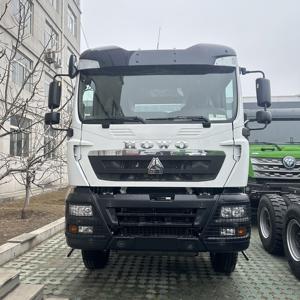Camion châssis SINOTRUK HOWO TX 6*4 avec cabine confortable, moteur Weichai 371HP, conduite à gauche, à <span class=keywords><strong>vendre</strong></span> - Product Image 1