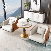 Fauteuil d'appoint confortable en cuir PU, style moderne personnalisé, pour salon de villa, chambre à coucher, ou comme canapé simple.