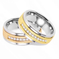 CHENG JEWELERS Bague de mariage pour homme en carbure de tungstène avec incrustation de CZ blanc, motifs sablés, finition or 18 carats, fabrication CNC