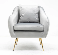 Fauteuil de détente moderne en velours avec tissu doux et pieds en métal doré électro-plaqué durables pour le salon