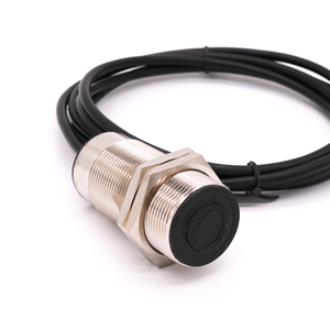 Capteur photoélectrique à boîtier métallique, détection plastique et métal, portée 50 cm, 30 VDC, 3/4 fils, réflexion diffuse - Product Image 5