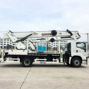 Camion-nacelle ISUZU Giga 45 mètres à flèche articulée 8 sections pour levage de personnel et de marchandises en grande hauteur - Product Image 1