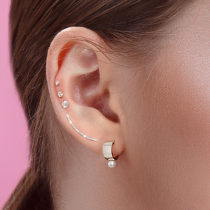 Pendientes de Aro de Plata S925 Chapados en Oro, Pendientes con Perlas en Forma de C - Product Image 4