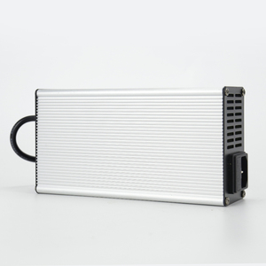 Cargador de batería industrial LNLEE 67,2 V 5A 6A 7A para li-po Li-Ion y ácido de plomo con alto voltaje y <span class=keywords><strong>amperaje</strong></span> - Product Image 2