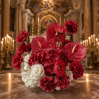 Bola Bunga Hydrangea Hijau Burgundy Ramah Lingkungan yang Elegan dengan Sentuhan Alami untuk Upacara Pernikahan di Gereja Dalam Ruangan dengan Pita Gantung