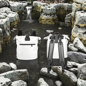 Mochila Impermeable IAndika CPS216 500D PVC 50L con Doble Correa para Deportes Casuales al Aire Libre y Seguridad en Exteriores, Portátil - Product Image 3