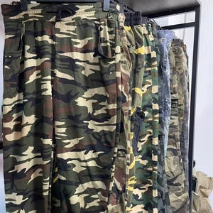 Ropa de Camuflaje de <span class=keywords><strong>Segunda</strong></span> <span class=keywords><strong>Mano</strong></span> en Venta al Por Mayor a Precio Económico, Cantidad Mínima de Pedido 45 Kilogramos, Ropa Usada de Tienda de <span class=keywords><strong>Segunda</strong></span> <span class=keywords><strong>Mano</strong></span> - Product Image 1