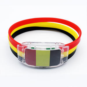 Новинка <span class=keywords><strong>2026</strong></span>: Светящийся LED-браслет из силикона и пластика для фанатов на спортивных соревнованиях, флаг-браслет для поддержки команд на Кубок мира - Product Image 4