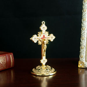 HT vergoldetes katholisches Kirchen kreuz mit Stand kirche Home Auto Dekor Jesus Kruzifix Kreuz religiöses Handwerk Geschenk - Product Image 1