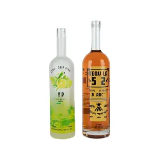 사용자 정의 750ml 1000ml 프로스팅 빈 날씬한 라운드 애리조나 Limoncello 위스키 보드카 진 유리 코르크와 알코올 병