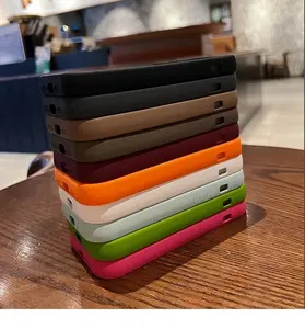 Custodia per telefono per <span class=keywords><strong>iphone</strong></span> 15 14 13 <span class=keywords><strong>12</strong></span> 11 <span class=keywords><strong>pro</strong></span> <span class=keywords><strong>max</strong></span> <span class=keywords><strong>cover</strong></span> in Silicone morbido per <span class=keywords><strong>iphone</strong></span> x 14 15 plus custodia di <span class=keywords><strong>protezione</strong></span> per <span class=keywords><strong>fotocamera</strong></span> - Product Image 3