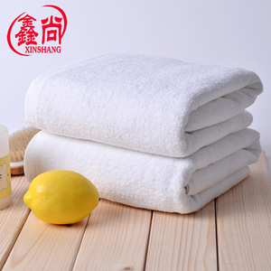 Toalla de Baño Xinshang de Algodón Puro 70x140 cm Blanca para Hotel de Alta Absorbencia - Product Image 3
