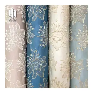 100% Polyester lüks çiçek nakış jakarlı kumaş Brocade jakarlı giysi kumaşı dokuma saten jakarlı kumaş