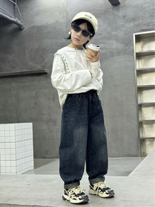 Pantalones vaqueros holgados de pierna recta bordados con bolsillo para niños - Product Image 5