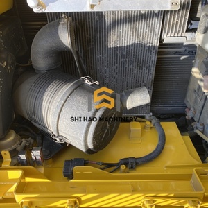 Presque neuf, de haute qualité, excavateur hydraulique sur chenilles Komatsu PC138 de 13 tonnes d'occasion pour projets de construction - Product Image 5